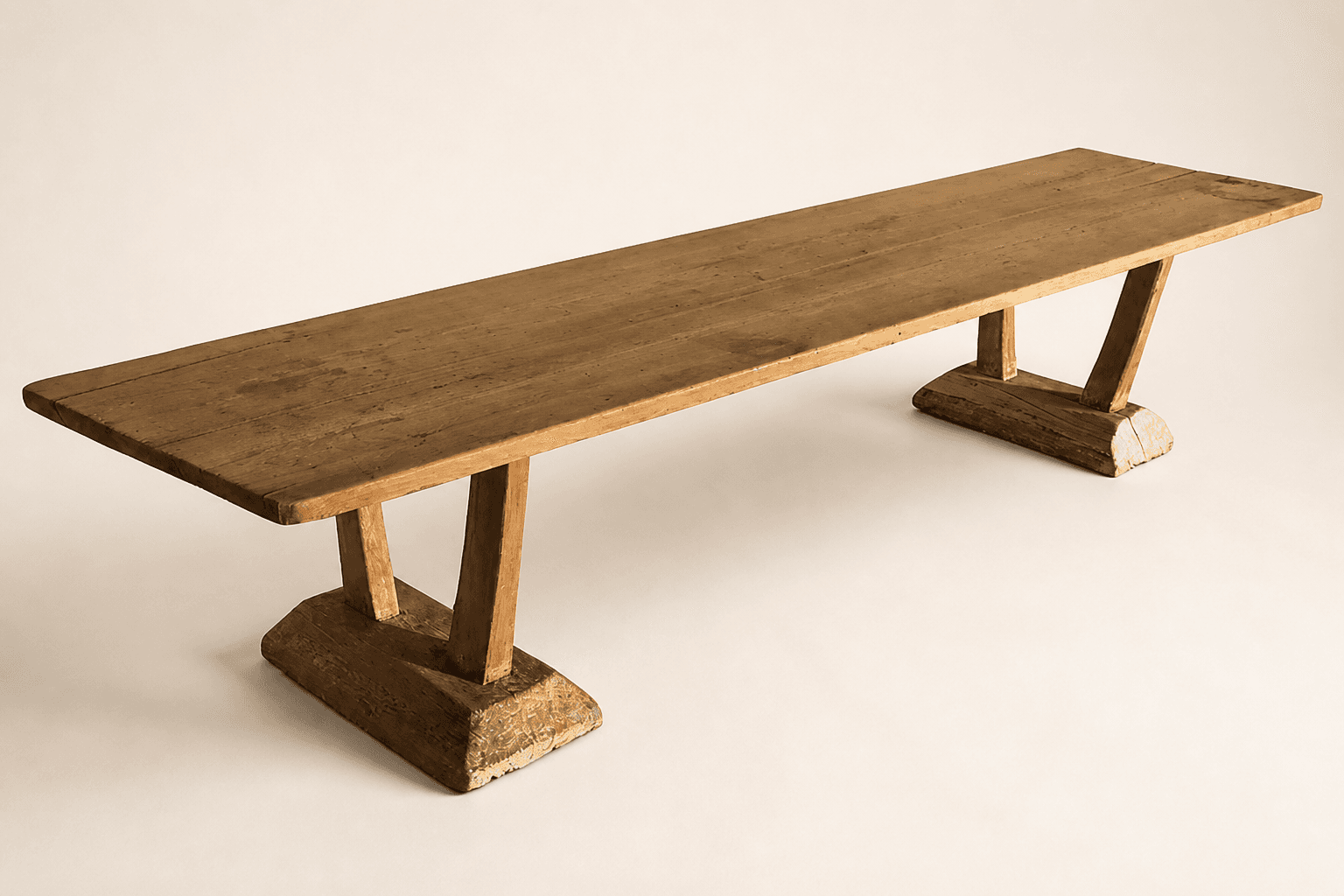 LANGBORD FRA ØSTERDALEN | År ca. 1790-1820.